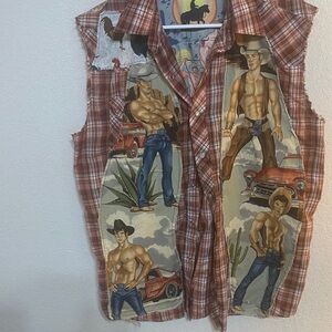 Sleeveless Plaid Button-Down Shirt with Western Novelty Panels - Red/Brown